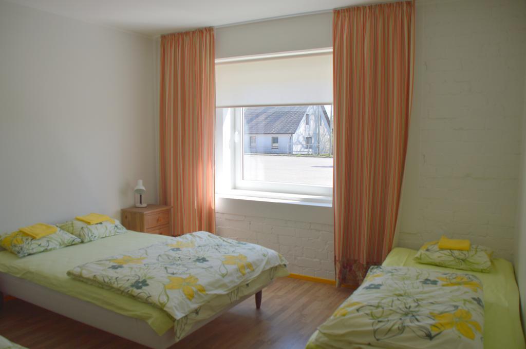 Saare Automatic Hostel Пярну Екстериор снимка