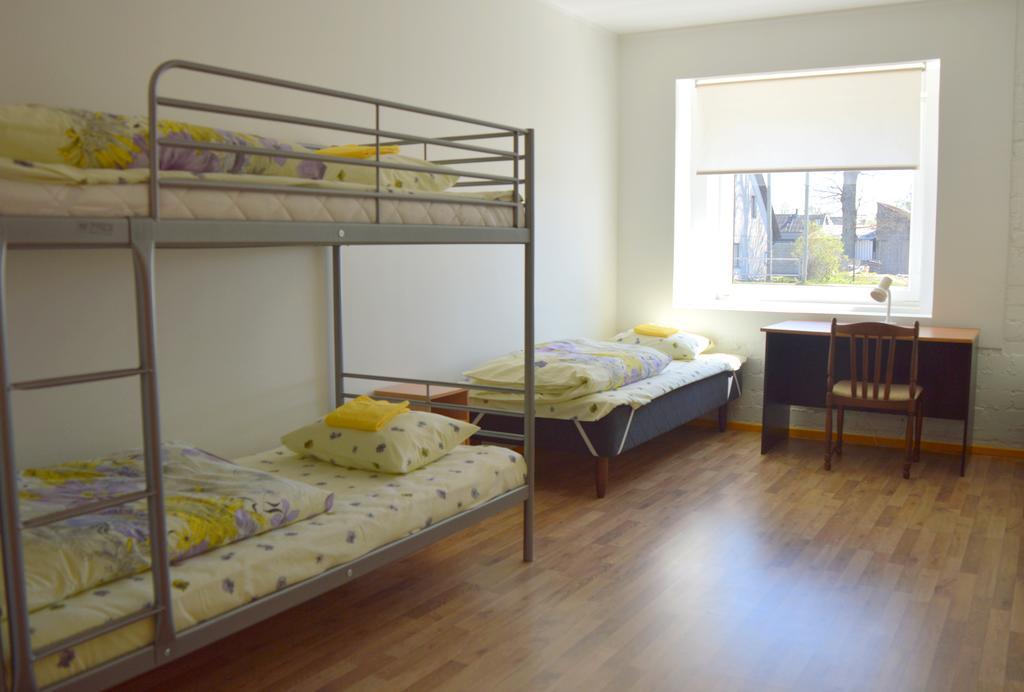 Saare Automatic Hostel Пярну Екстериор снимка