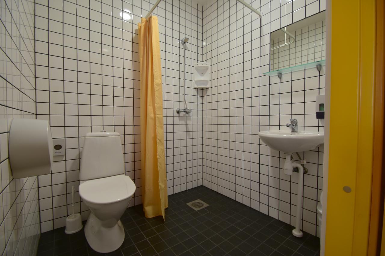 Saare Automatic Hostel Пярну Екстериор снимка